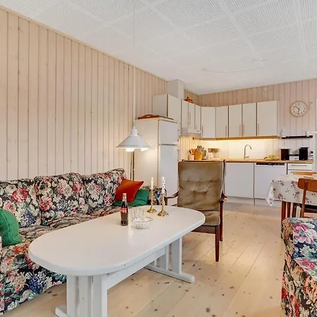 Lovely In With Kitchen